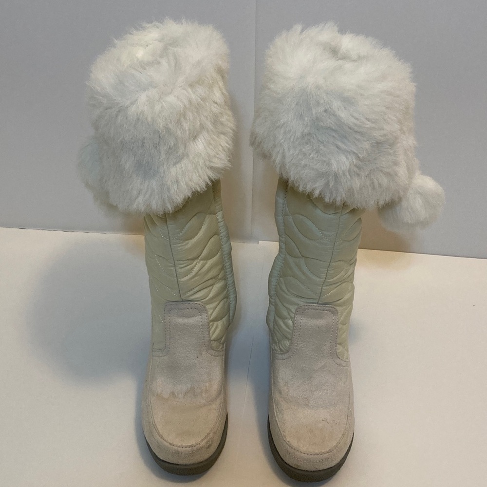 Predictions Ivory Fur-Trimmed Winter Boots